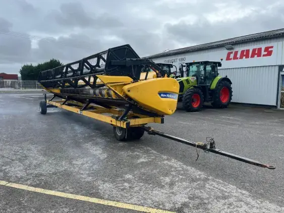 NEW HOLLAND CR 9080 ELEVATION - Photo 22