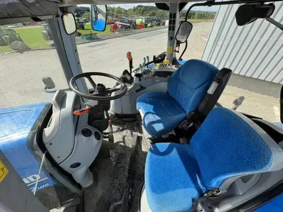 NEW HOLLAND T7 185 - Photo 9