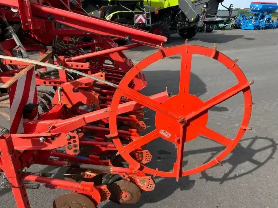 KUHN Venta  - Photo 14