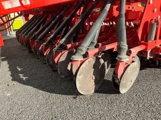 KUHN Combiliner Integra GII - Photo 12