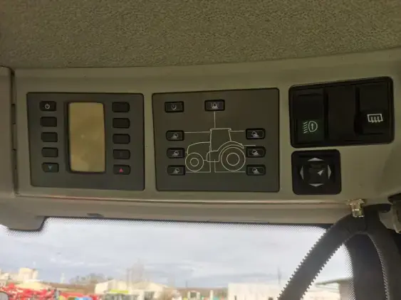 CLAAS AXION 830 CMATIC - Photo 12