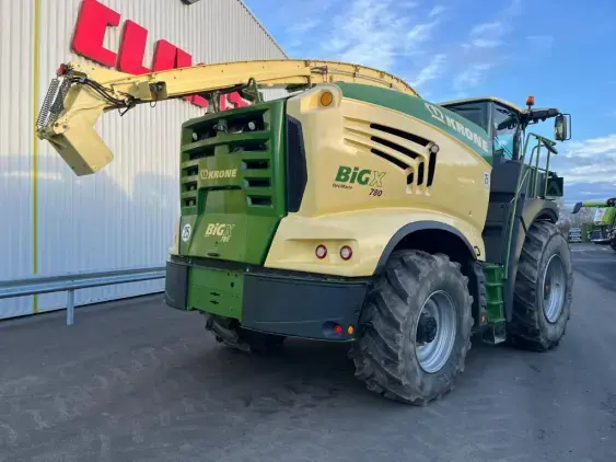 KRONE Big x 780 - Photo 7