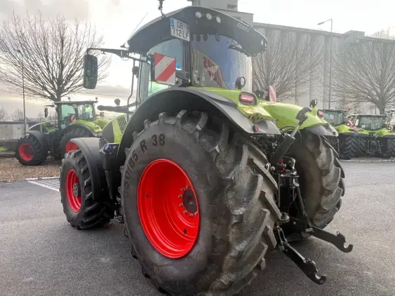 CLAAS AXION 830 CMATIC - Photo 5