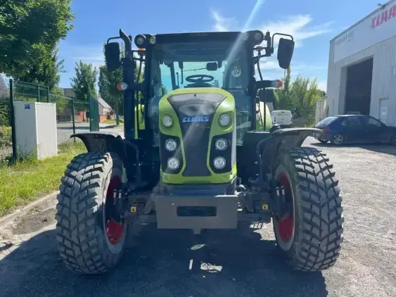 CLAAS Arion 420 - Photo 2