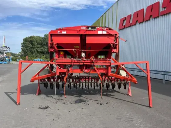 KUHN Venta  - Photo 2