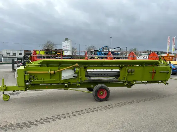 CLAAS LEXION 570 C - Photo 15
