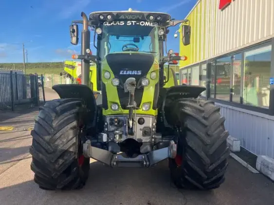 CLAAS AXION 810 - Photo 6