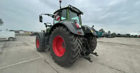 FENDT 826 VARIO PROFI + - Photo 5