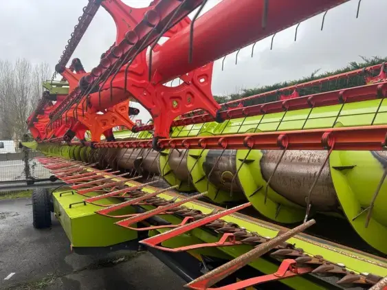 CLAAS Lexion 8700 TT - Photo 7