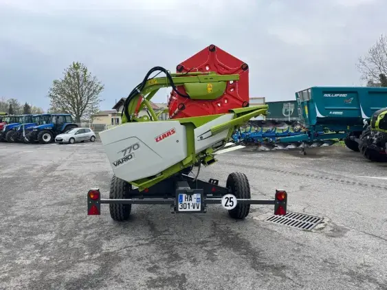 CLAAS Trion 660 Montana  - Photo 22