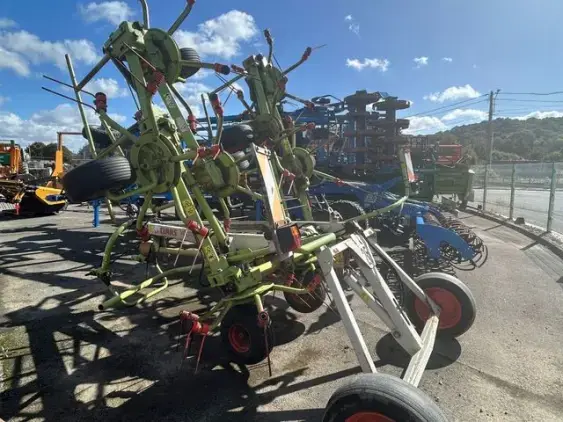 CLAAS Volto 870 T - Photo 4