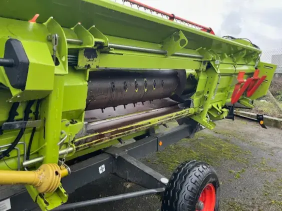CLAAS LEXION 650 - Photo 21