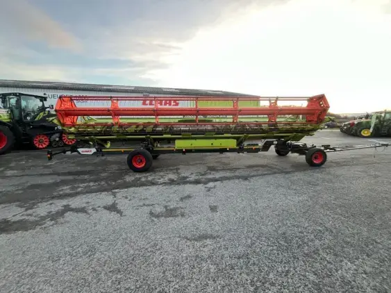 CLAAS LEXION 7600 - Photo 25