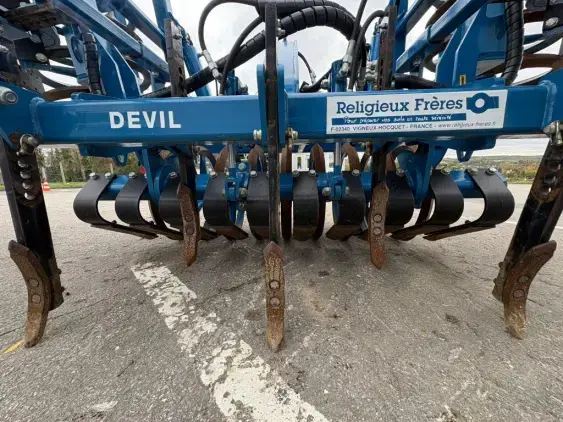 RELIGIEUX Devil - Photo 12