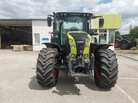 CLAAS ARION 650 - Photo 2