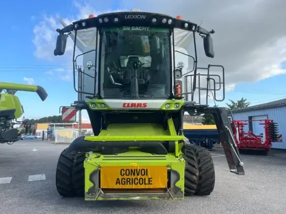 CLAAS Lexion 7600 TERRATRAC - Photo 2