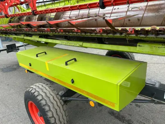 CLAAS Lexion 7400 - Photo 22