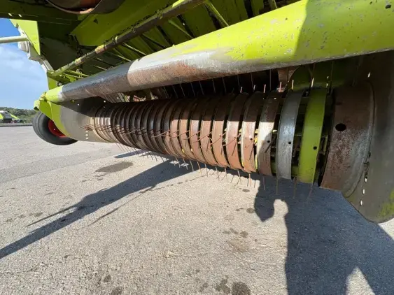 CLAAS Quadrant 1200 - Photo 12
