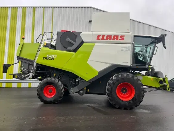 CLAAS Trion 520 - Photo 8