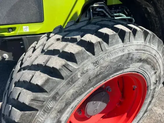 CLAAS Arion 420 - Photo 10