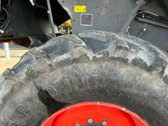 CLAAS Lexion 770 - Photo 8