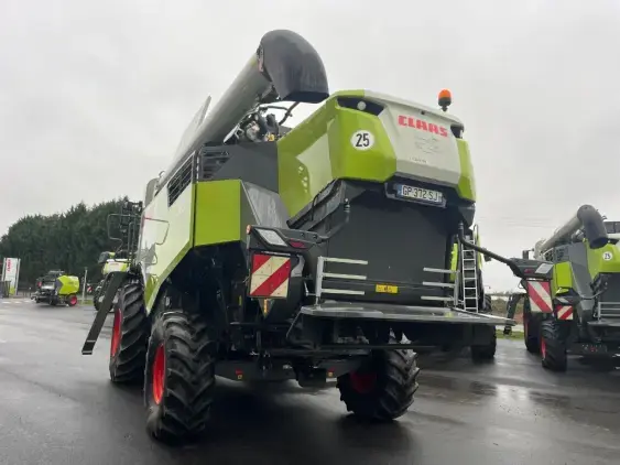 CLAAS Trion 520 - Photo 5
