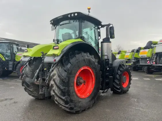 CLAAS AXION 920 CMATIC  - Photo 7