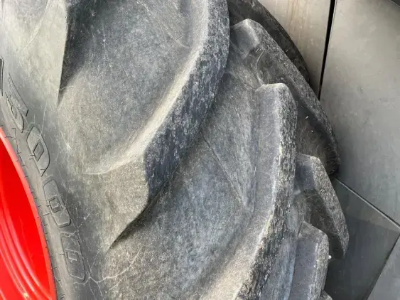 CLAAS LEXION 7600 - Photo 10