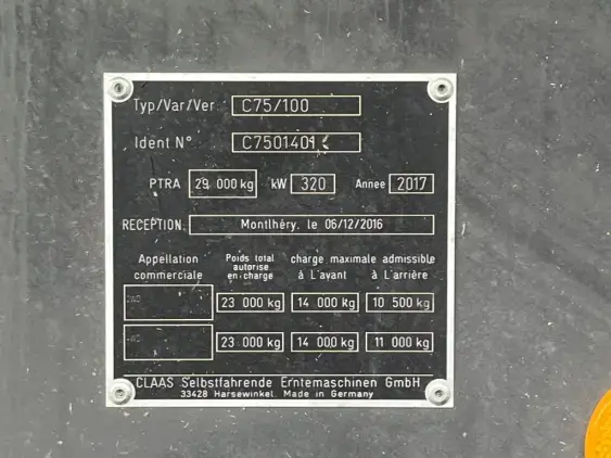 CLAAS LEXION 750 - Photo 15