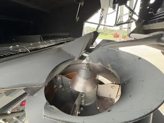 CLAAS Trion 660  - Photo 21