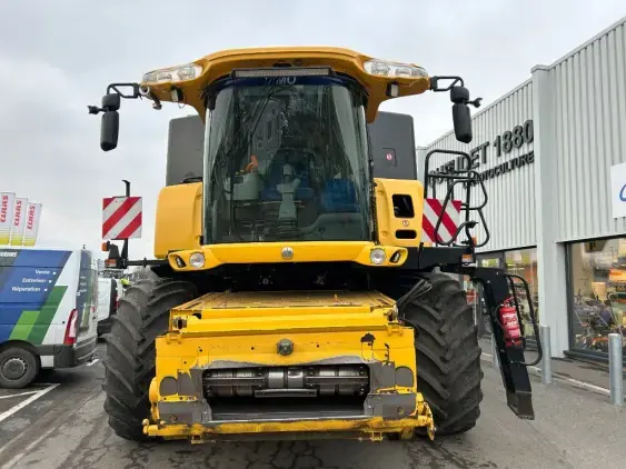 NEW HOLLAND CR 9080 - Photo 2