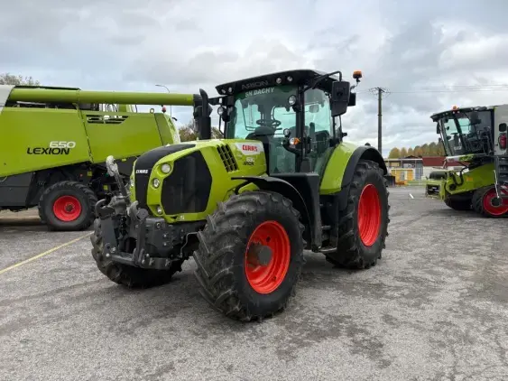 CLAAS Arion 630 - Photo 3