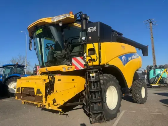 NEW HOLLAND CR 9060 - Photo 3