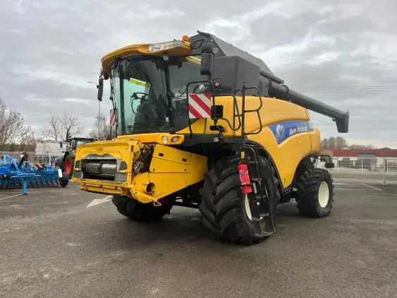 NEW HOLLAND CR 9080 ELEVATION - Photo 3