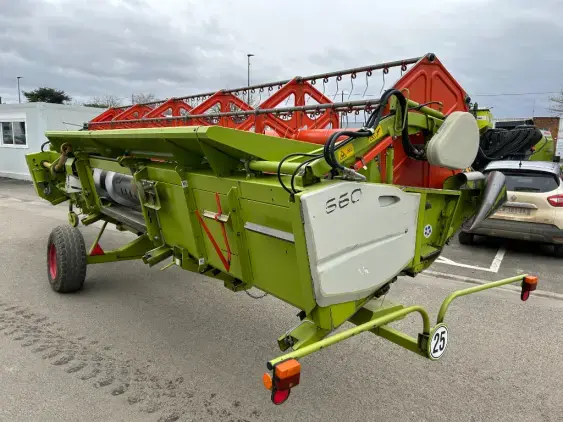 CLAAS LEXION 570 C - Photo 16