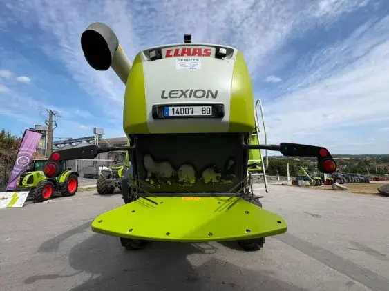 CLAAS LEXION 520 - Photo 6