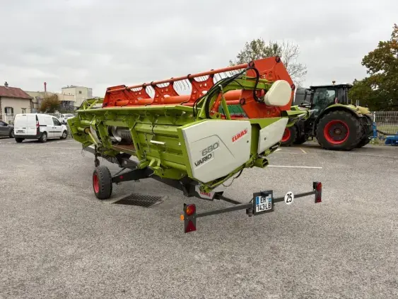 CLAAS LEXION 650 - Photo 21