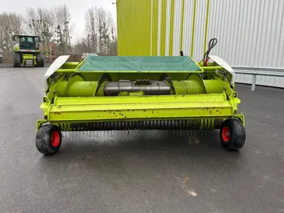 CLAAS Pick up 300 HD - Photo 2