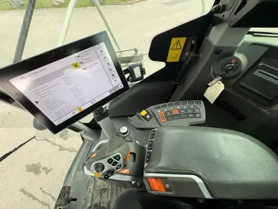 CLAAS Jaguar 970 - Photo 11
