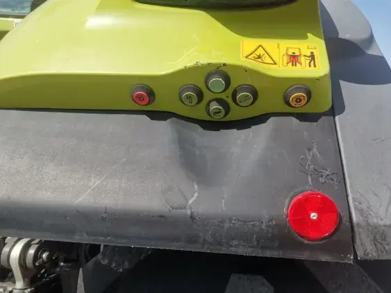 CLAAS AXION 920 CIS+ - Photo 17