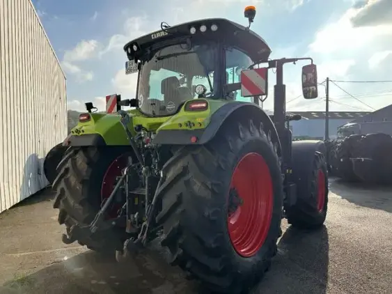CLAAS Arion 660 Cebis  - Photo 7