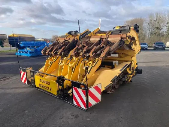 NEW HOLLAND 856 - Photo 3