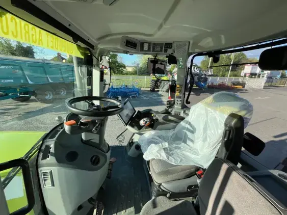 CLAAS AXION 930 TERRA TRAC - Photo 13
