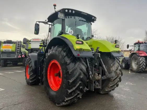 CLAAS AXION 920 CMATIC  - Photo 5
