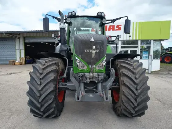 FENDT 826 VARIO PROFI + - Photo 2