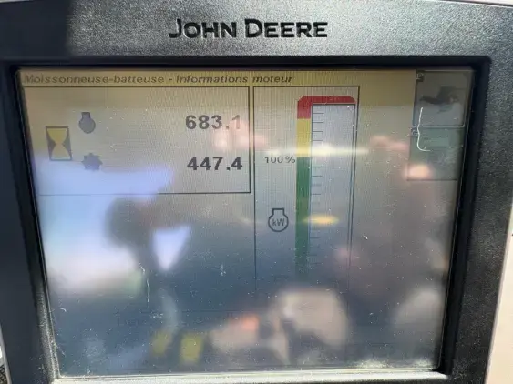 JOHN DEERE T660i - Photo 13