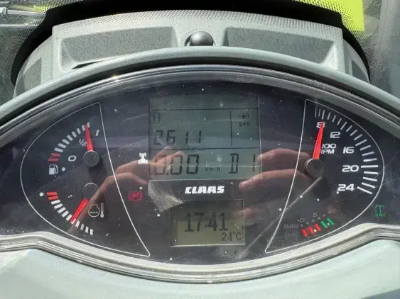 CLAAS Arion 420 - Photo 15