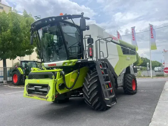 CLAAS Lexion 7500 - Photo 3