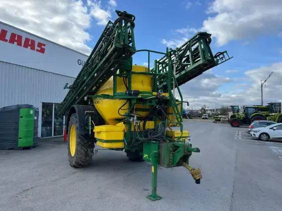 JOHN DEERE 840i - Photo 1