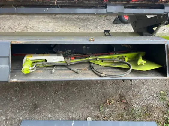 CLAAS LEXION 740 - Photo 23